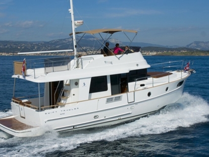 Яхта Beneteau Swift Trawler 44