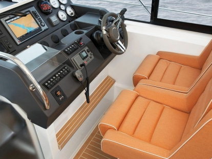 Яхта Sealine S450