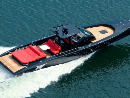 Яхта Windy SR52 Blackbird